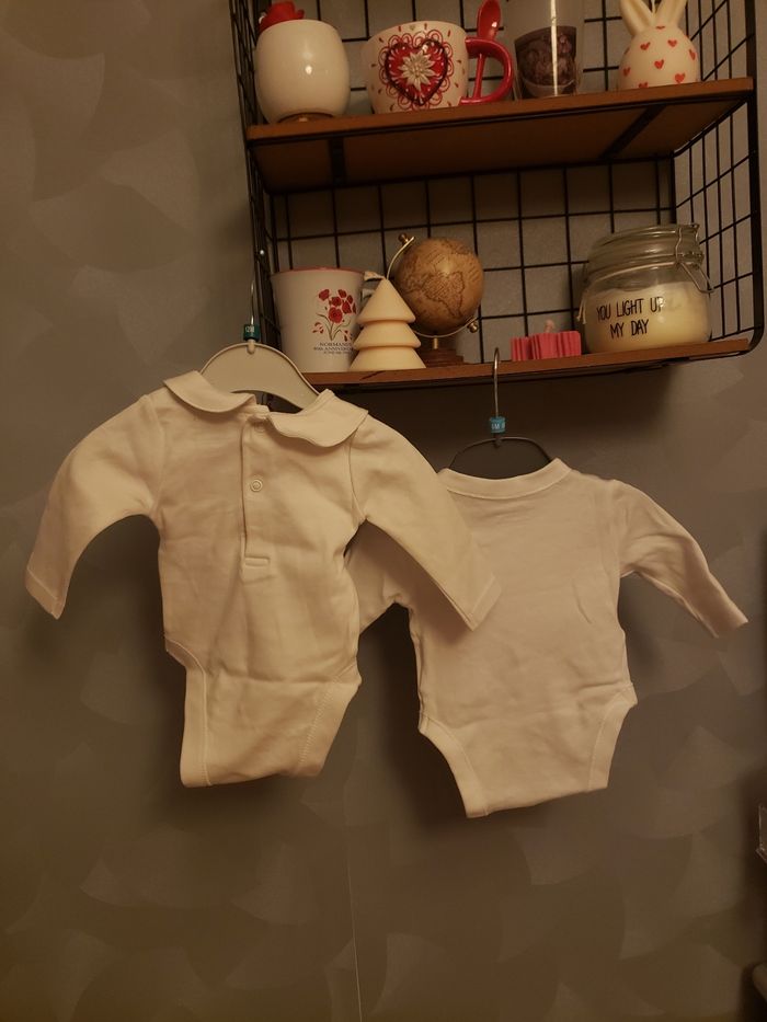 Lot de 2 bodys 🎀 Primark 0-1 mois 2€ - photo numéro 6