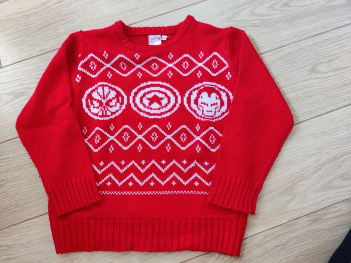 Pull noël Marvel