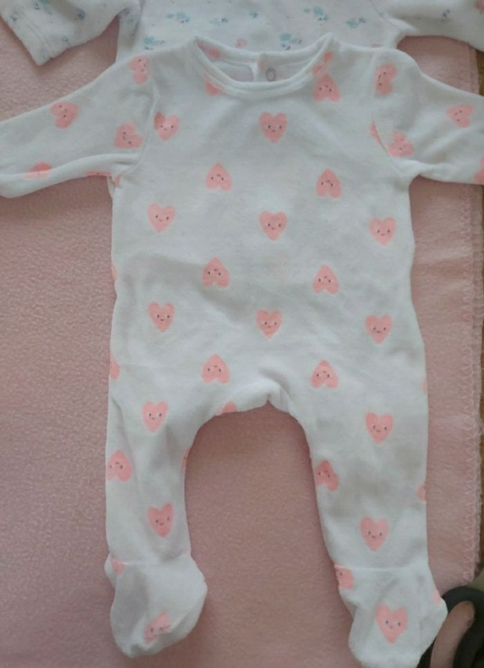 Lot pyjamas - photo numéro 3