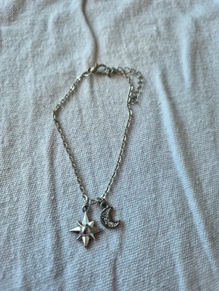 Bracelet