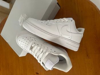Nike Air Force 1 Low '07 Blanche -- Taille 36.5