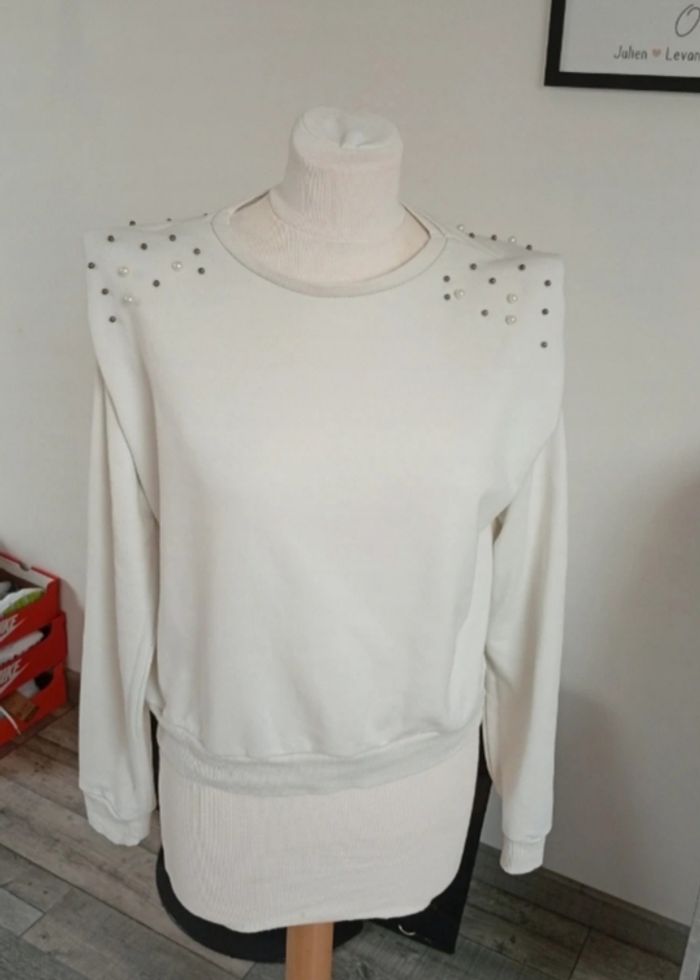 Pull avec perles taille s/m - photo numéro 2