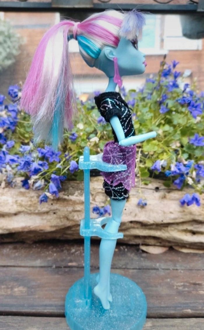 🌺Poupée Monster High Abbey Bominable🌺 - photo numéro 5
