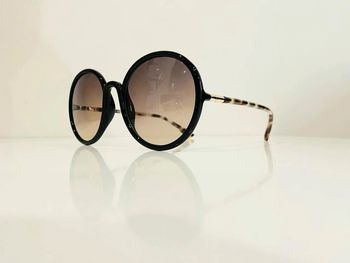 Lunette de soleil femme ronde marron bras léopard verres dégradés uvprotection catégorie 2