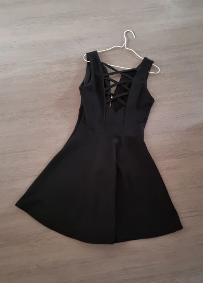 Robe noire - photo numéro 2