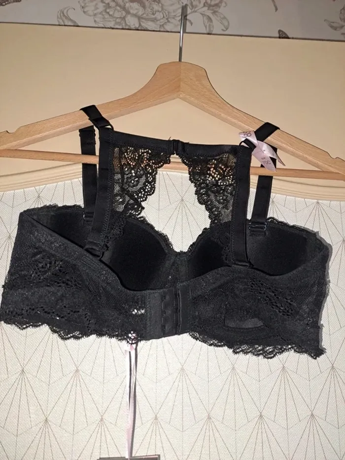 Soutien gorge NEUF avec étiquette noir dos dentelle Soleil sucré rembourré 85C - photo numéro 7