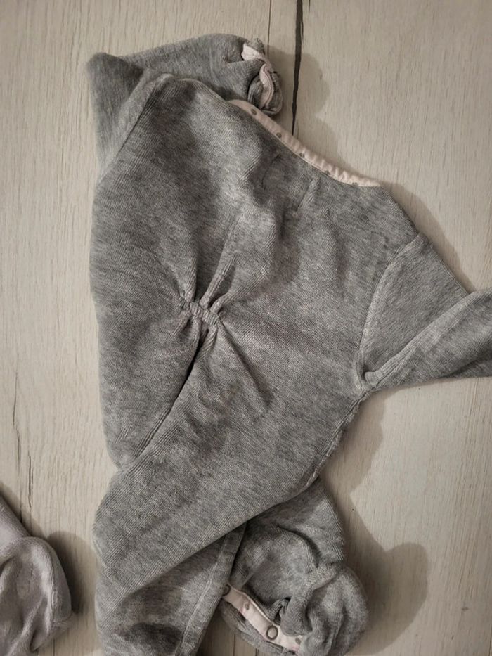 Lot de 3 pyjamas velours fille noukies 3mois - photo numéro 3