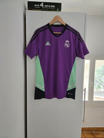 T-shirt Real Madrid en taille M