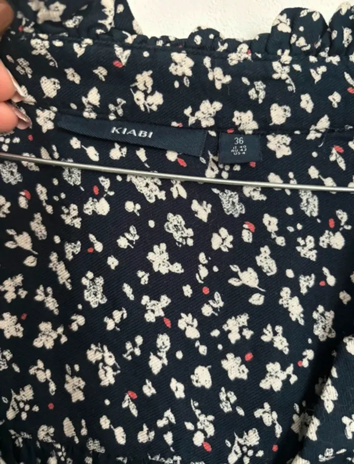 Robe marine et blanche - photo numéro 4