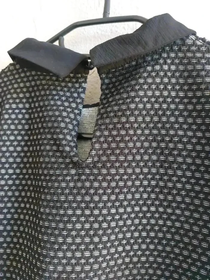 T-shirt élégant à manches longues taille XS - photo numéro 7