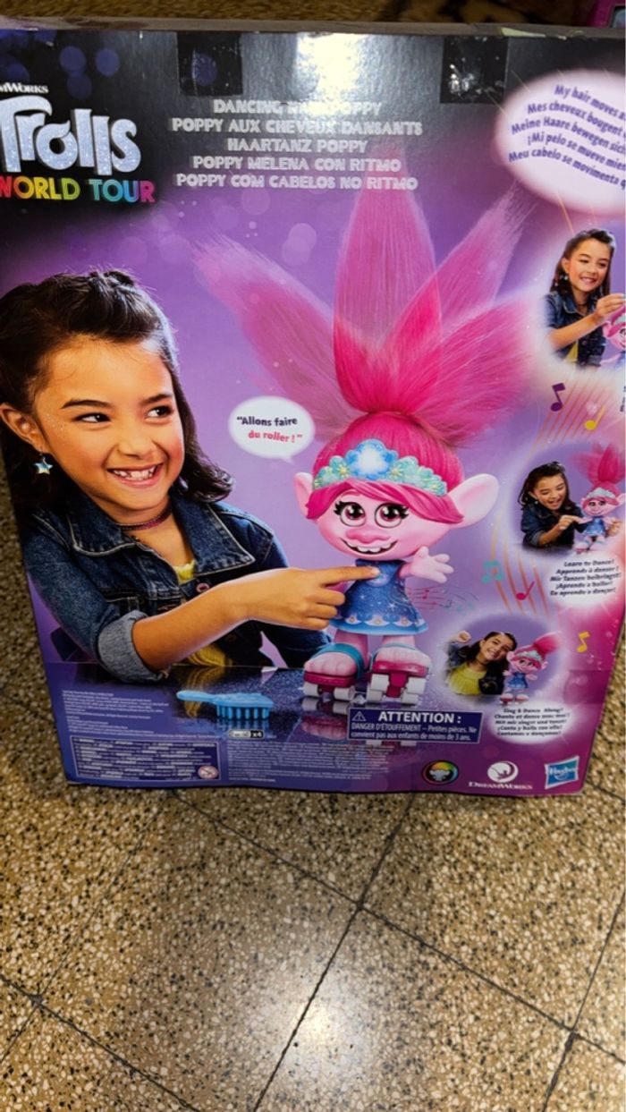 Poppy au cheveux dansants - photo numéro 2