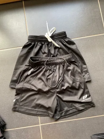 Lot 2 shorts de foot xxs