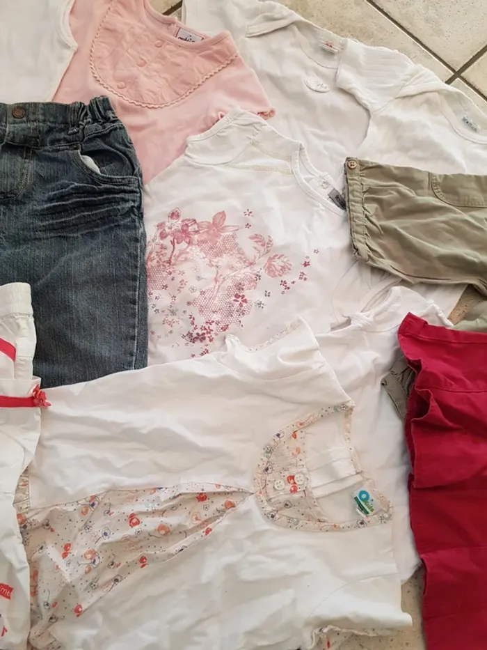 Lot de 12 habits fille, 18 mois - photo numéro 4