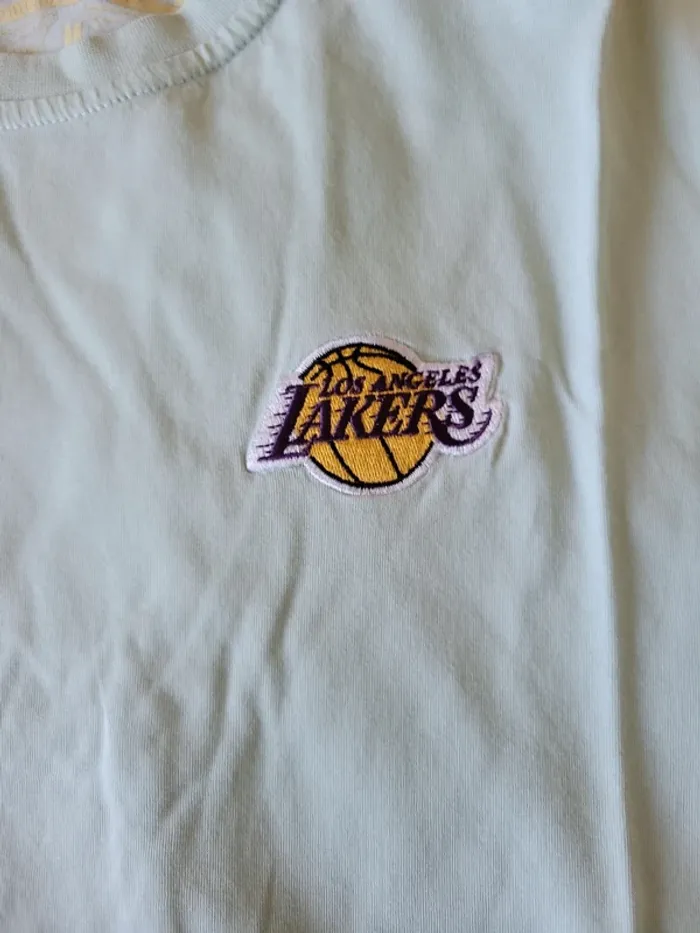 Tee-shirt Lakers taille M - photo numéro 2