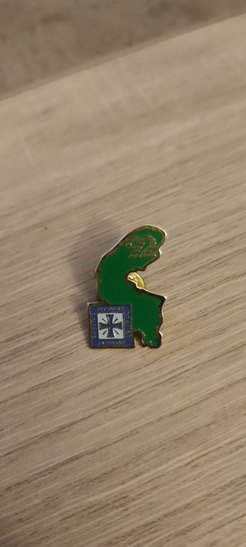 Pin's Secours catholique