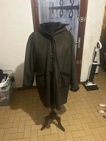 Joli manteau femme C.A.N.D.A by C&A grande taille