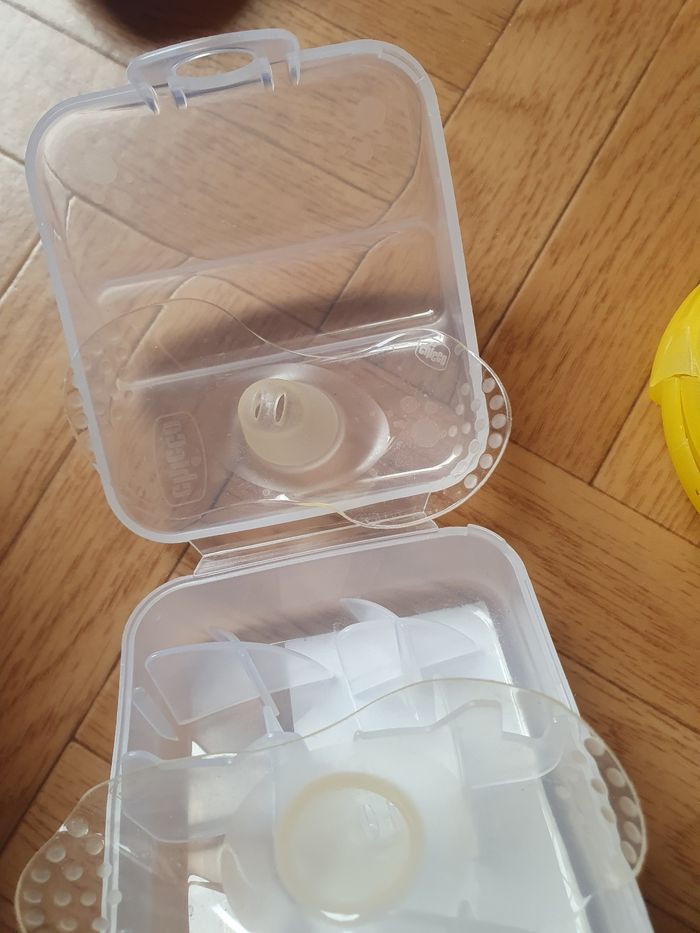 Lot allaitement accessoires - photo numéro 5