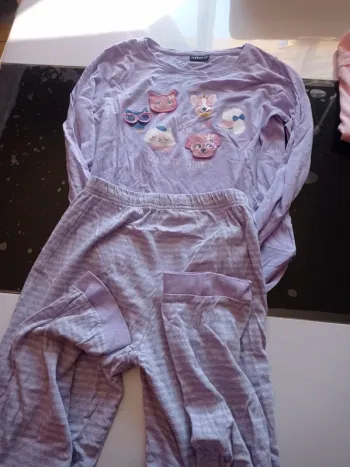 Pyjama fille violet motifs animaux