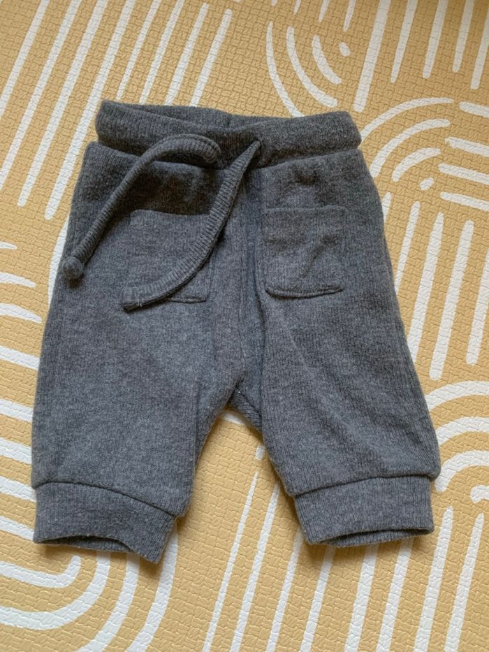 Lot vêtements naissance /0 mois/50cm - photo numéro 9