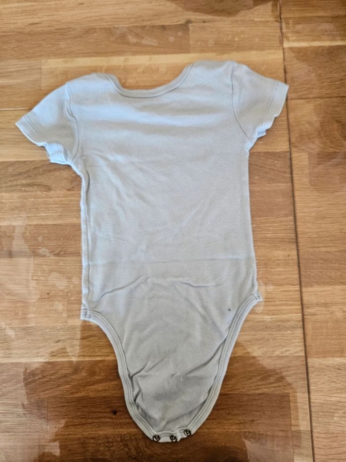 Lot de 4 bodys 18 mois - photo numéro 7