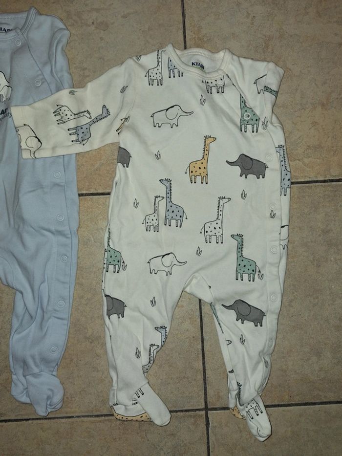 Lot de 2pyjamas - photo numéro 2