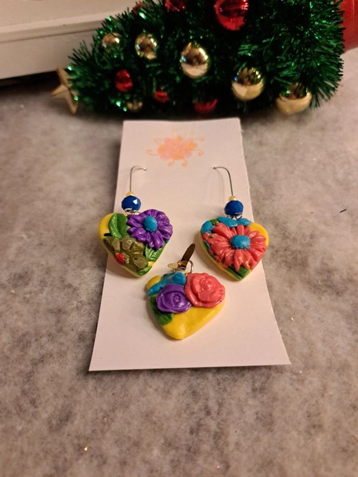 Boucles d'oreilles cœur et pendentif assortie multicolore - photo numéro 6