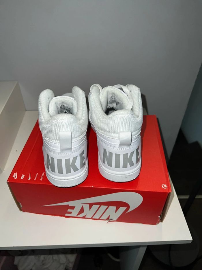 Basket Nike taille 38 unisex - photo numéro 3