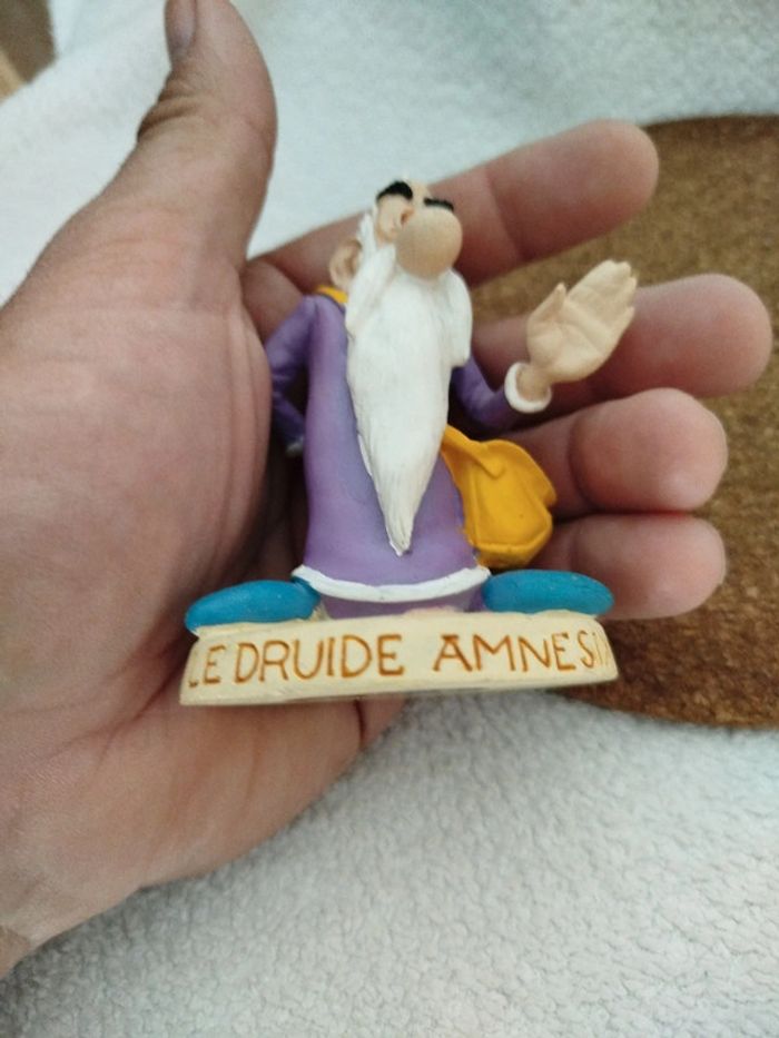 Figurine Astérix Le druide Amnesix - photo numéro 6