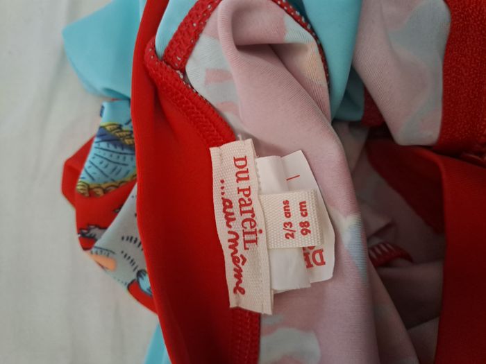 Haut anti UV 2-3A Dinosaures NEUF - photo numéro 4