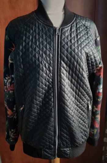 Veste noir avec imprimé fleurs sur les manches 2xl mixte