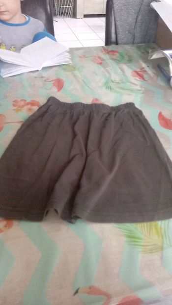 Short léger cars 6 ans