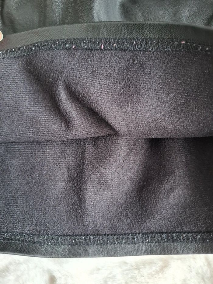 👧 3 ans - jupe imitation cuir uni noir Kiabi - photo numéro 3