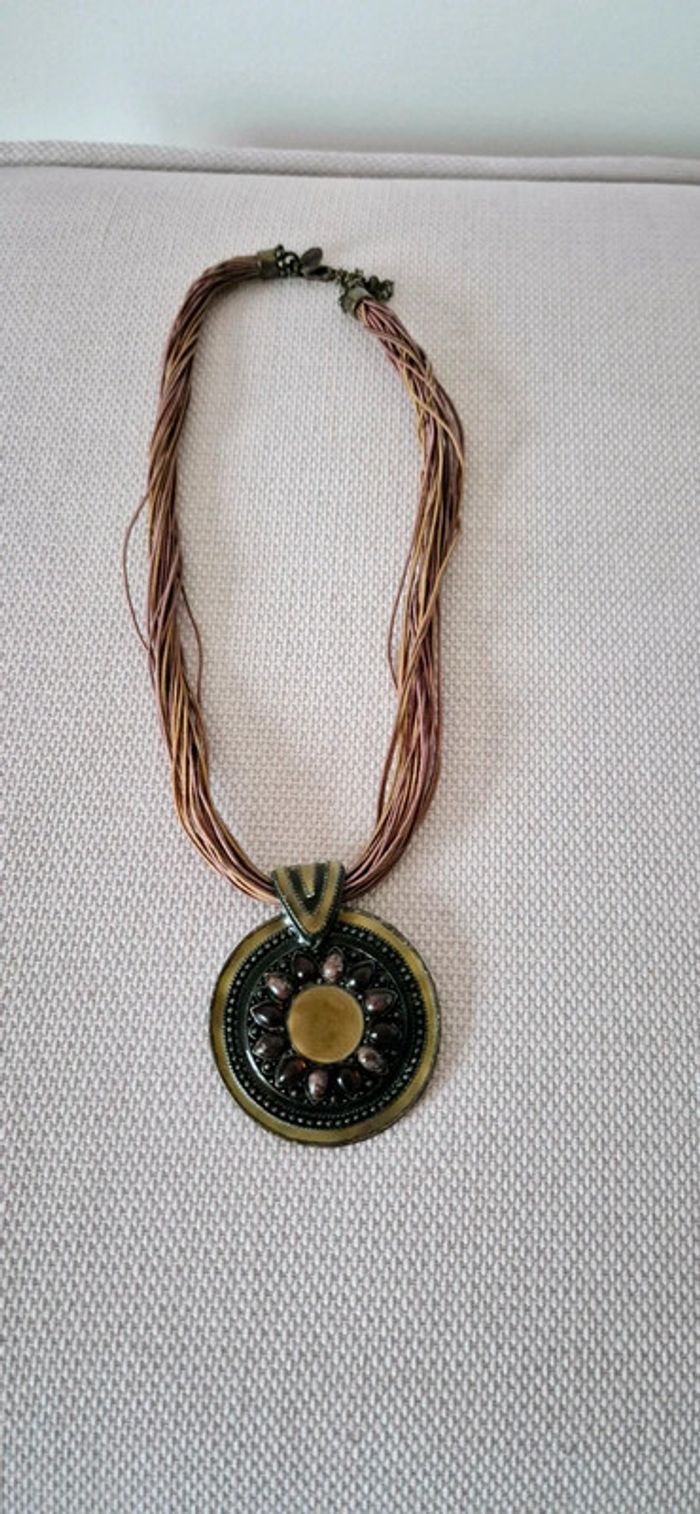 Collier - photo numéro 2