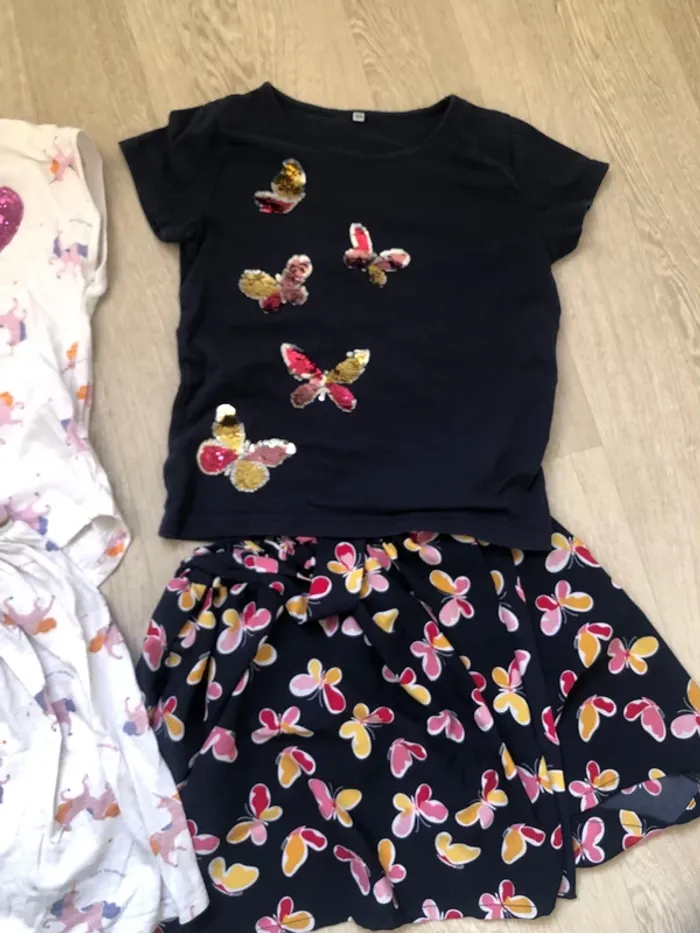 2 ensembles T-shirt et jupes - photo numéro 5
