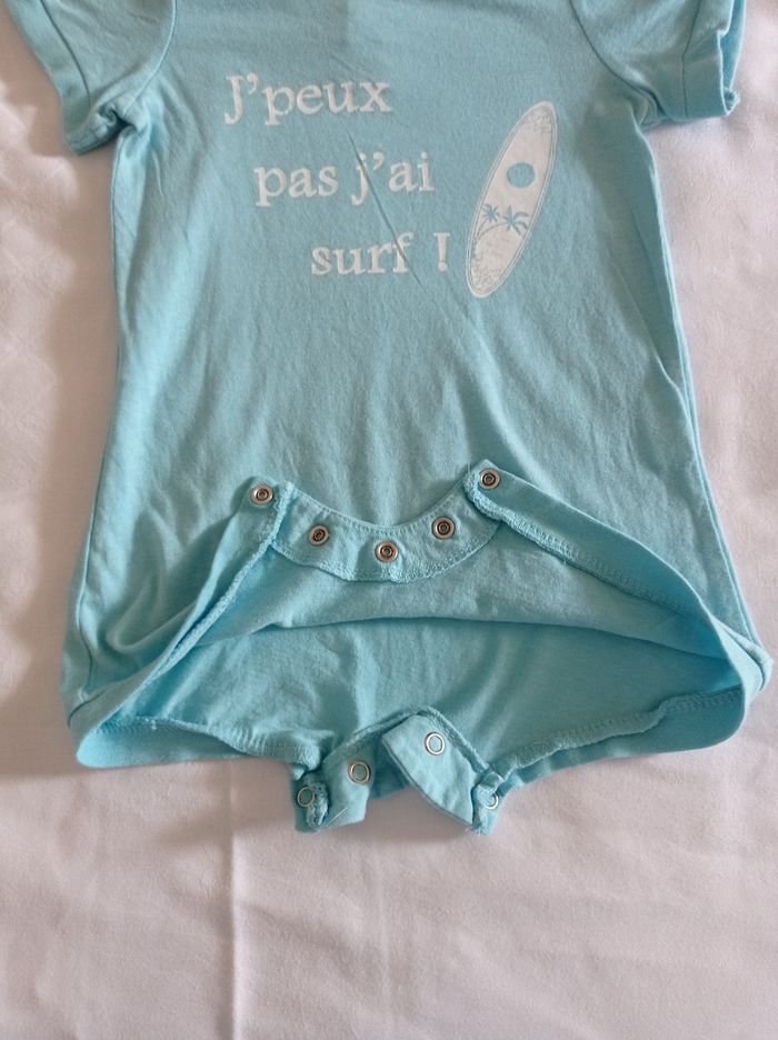 Petite combinaison pour l'été pour garçon bleu ciel taille 6 mois marque mode enfance avec pression dans le dos et devant voir photos - photo numéro 4