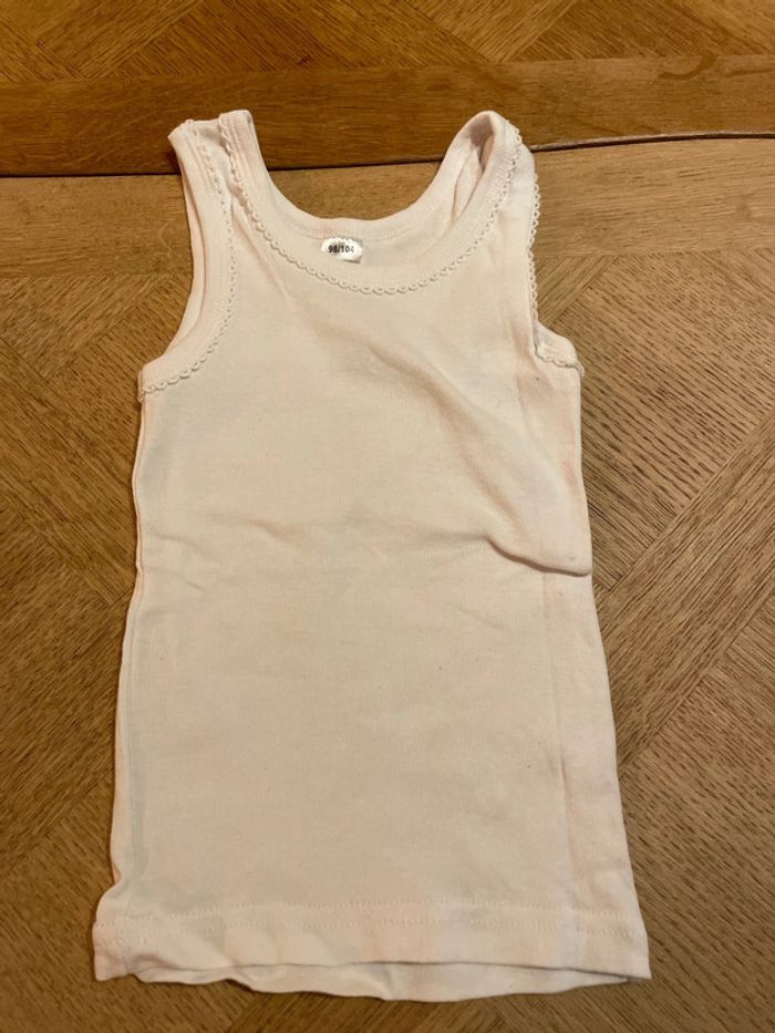 T-shirt fines bretelles