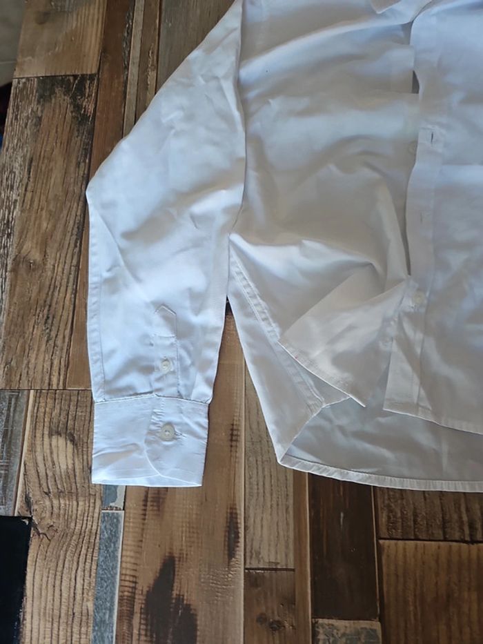 Chemise longue manche garçon taille 10 ans marque bklwear