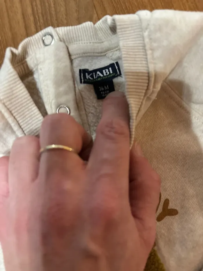 Pull kiabi 36 mois/pantalon velours chaud Zara 2/3 ans - photo numéro 8