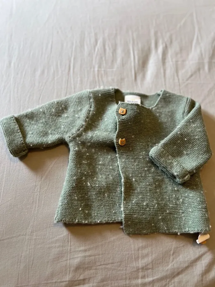 🌿 Gilet tricot vert sauge