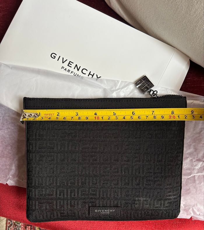 🖤 Trousse/Pochette Givenchy Parfums Neuve - Monogramme Noir 🖤 - photo numéro 5