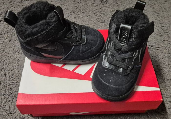 Nike bébé