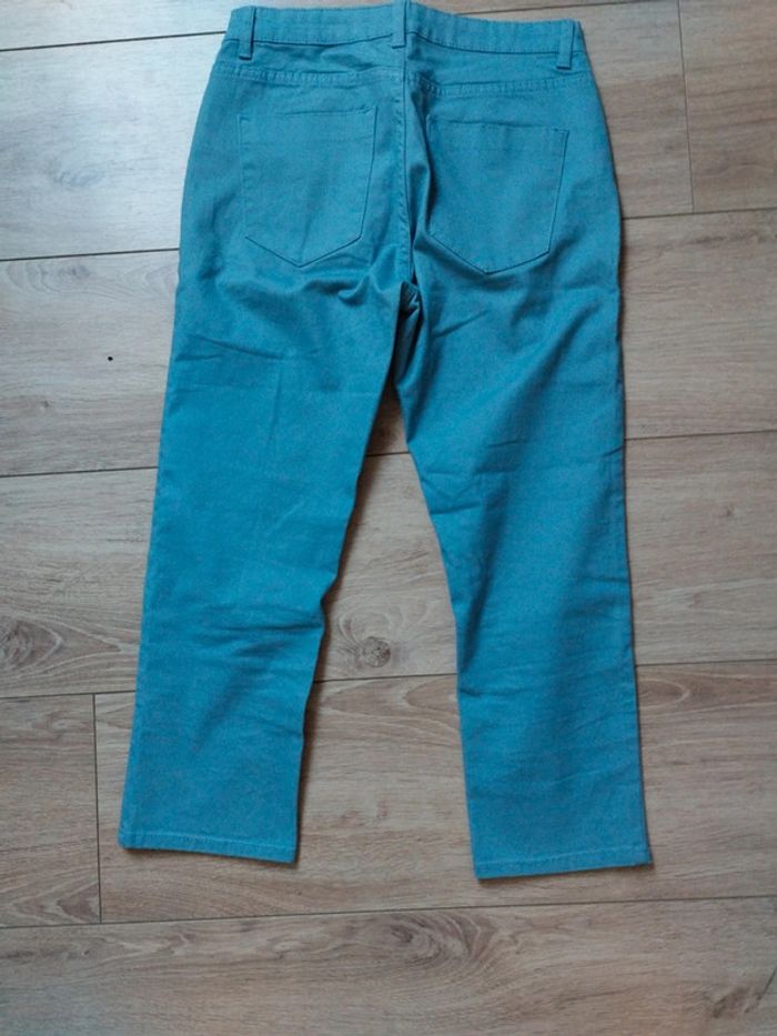 Pantacourt Kiabi t 36 - photo numéro 2