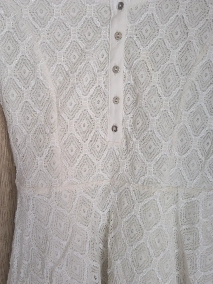Joli top blanc Tally Weijl - Taille 38 - photo numéro 2