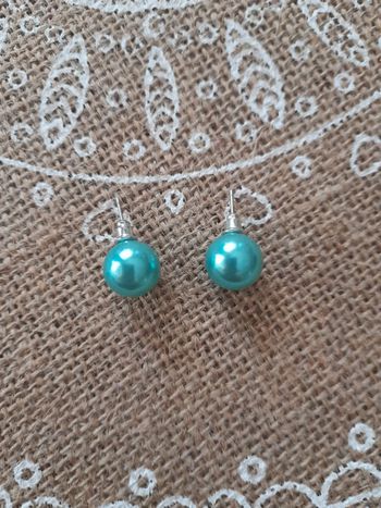 Boucles d'oreilles perles verte