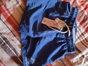 Short de bain neuf