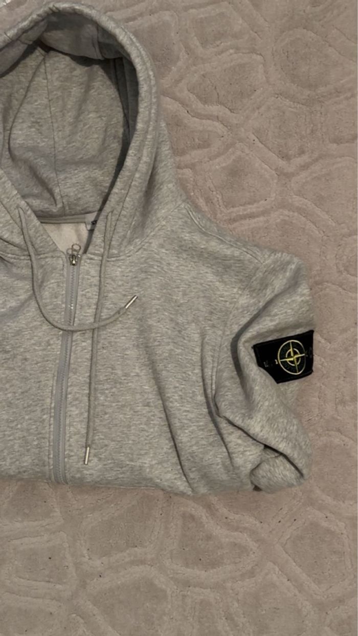 Hoodie, Zip, Gilet Stone Island Gris clair - photo numéro 6