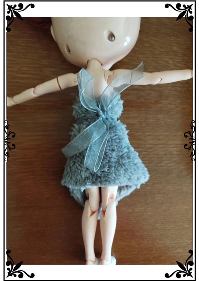 Robe grise dress pour poupée doll Blythe - photo numéro 4