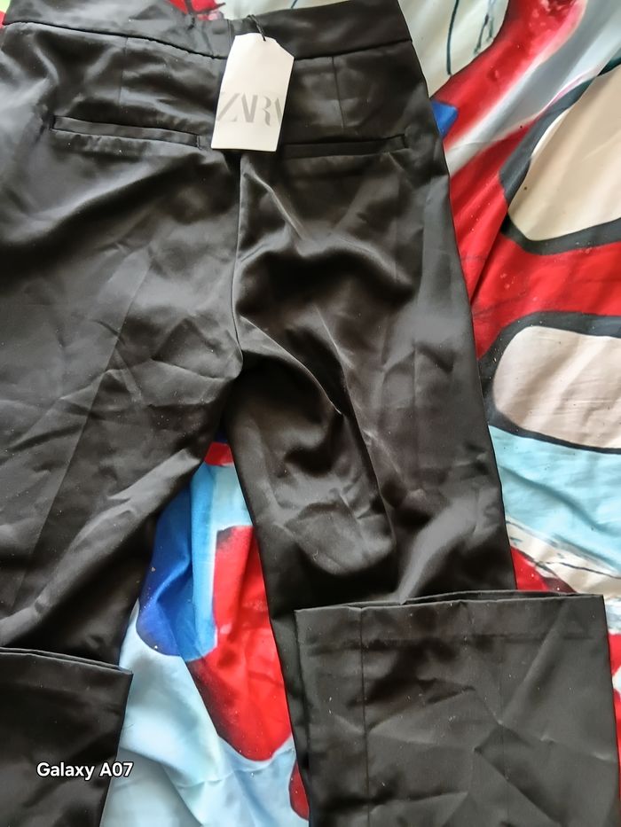 Pantalon Zahra neuf - photo numéro 3