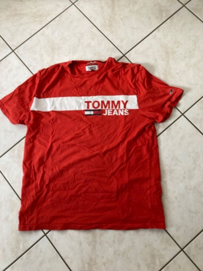 TEE shirt dos uni
