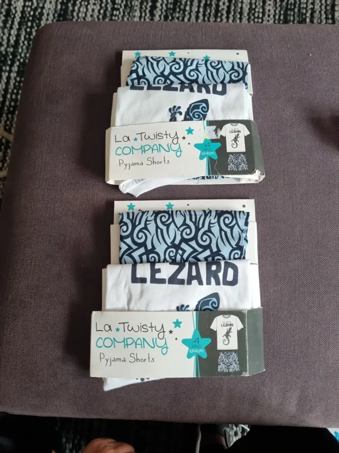 Lot de 2 pyjamas garçon neufs 4 ans